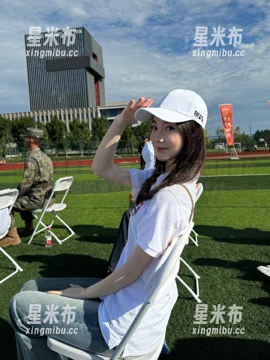 小空sora 在线图集欣赏:小空sora为你呈现胜利女神妮姬的兔女郎灵感与魅力.txt