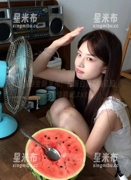 少女秩序全新发布！最新白丝T恤资源，快来体验吧.txt