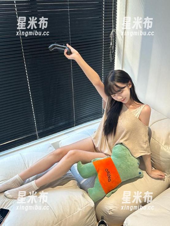 尤果网-倪叶腾 尤果网 - 夏日阳光下的倪叶腾,在线搜寻她独特风格的精美图片.txt