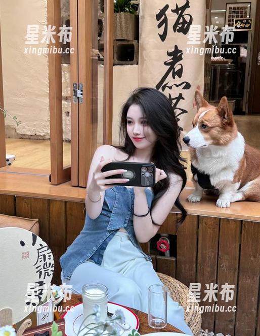 尤果网 - 精致优雅，阿依努尔瓦娅的纯白高清壁纸，给你不一样的视觉盛宴.txt