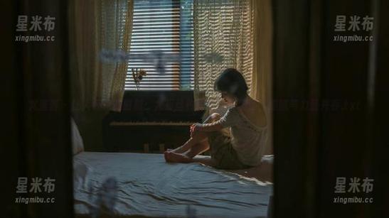 尤蜜荟-尤妮丝 尤蜜荟 - 让人惊艳的时刻:尤妮丝豹纹作品集精选,细腻与力量并存.txt