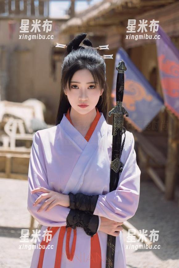 年年Nnian制服系列美图，带你感受时尚与个性的完美套图.txt