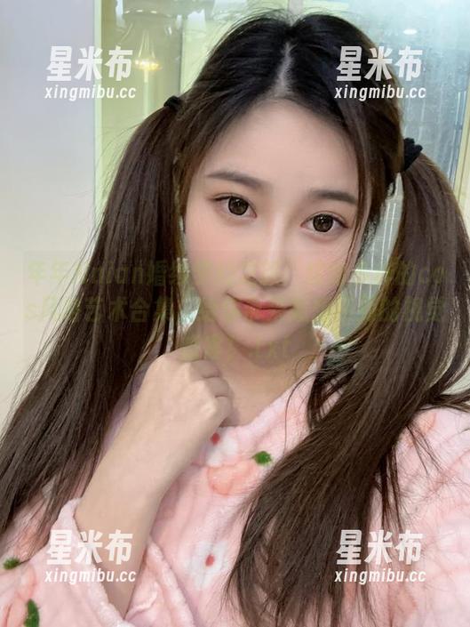 年年Nnian婚纱梦幻之旅：缤纷多样的cos风格艺术合集，给你带来意想不到的视觉盛宴！.txt