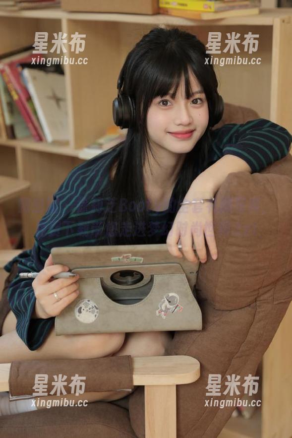 微密圈 - 徐莉芝Booty的全套礼服写真，免费下载带您走进梦幻时尚世界.txt