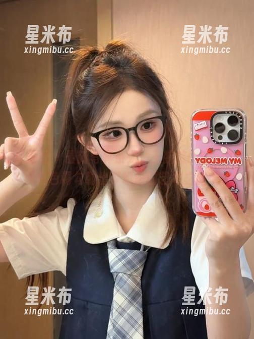 星颜社-王婉悠Queen 星颜社 - 最新写真系列:王婉悠Queen以纯白色调勾勒出梦幻般的艺术之旅.txt