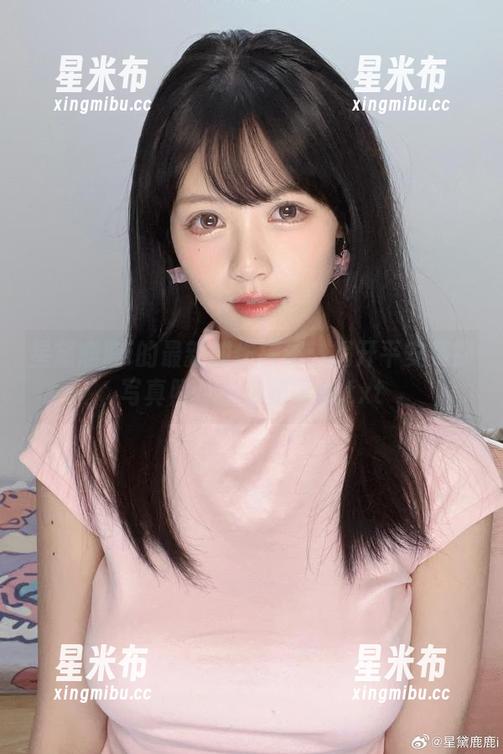 星黛鹿鹿i的最新创作探秘：揭开平安集锦写真照片的神秘面纱.txt