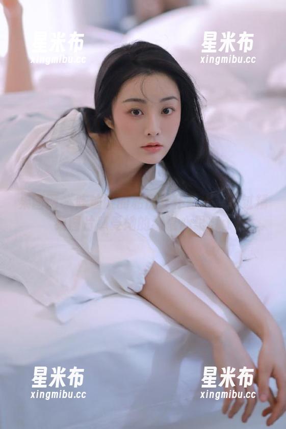 果团网-陈迪娅 果团网 - 陈迪娅的私房女仆艺术:通过精致图片感受她的细腻心思.txt