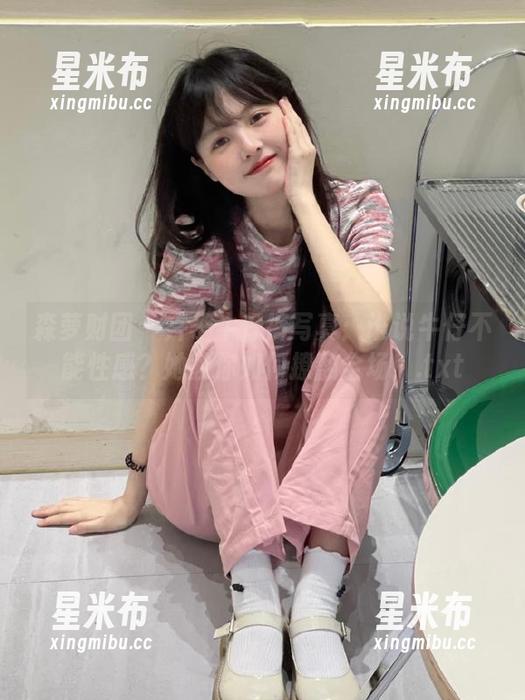 森萝财团 - 卉子牛仔裤写真：谁说牛仔不能性感？她教你如何撩翻全场！.txt