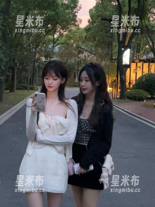 模范学院 - 进入夏日模式！蒋小静Jessica最新图包更新带来视觉盛宴.txt