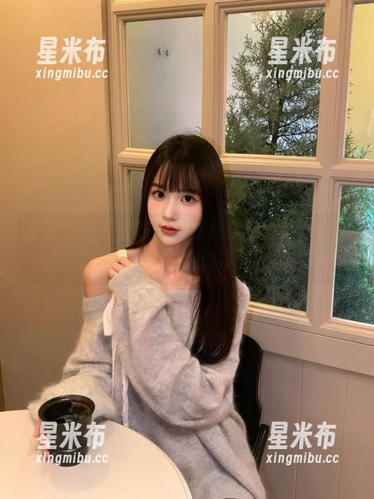 模范学院 - 最新作品集分享：黄乐然与皮衣的完美结合，展现别样时尚魅力.txt