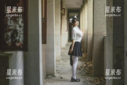 最新樱井宁宁女仆写真集：走进她的世界，感受梦幻般的诱惑.txt