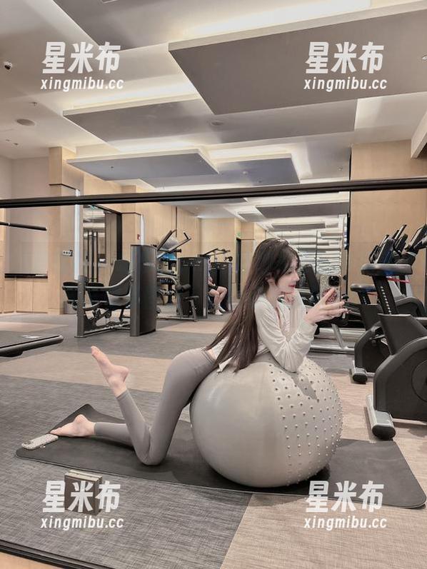 爱蜜社 - 乐乐Mango婚纱摄影：梦幻美图与尊贵图包，定格幸福瞬间.txt