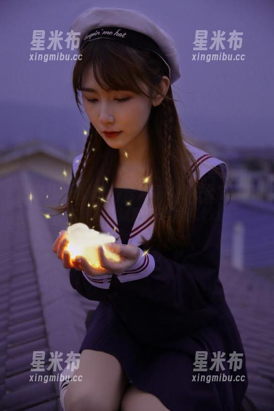 爱蜜社 - 九尾Ivy泳池写真独家合集：沉浸在清澈水域的灵动图包.txt