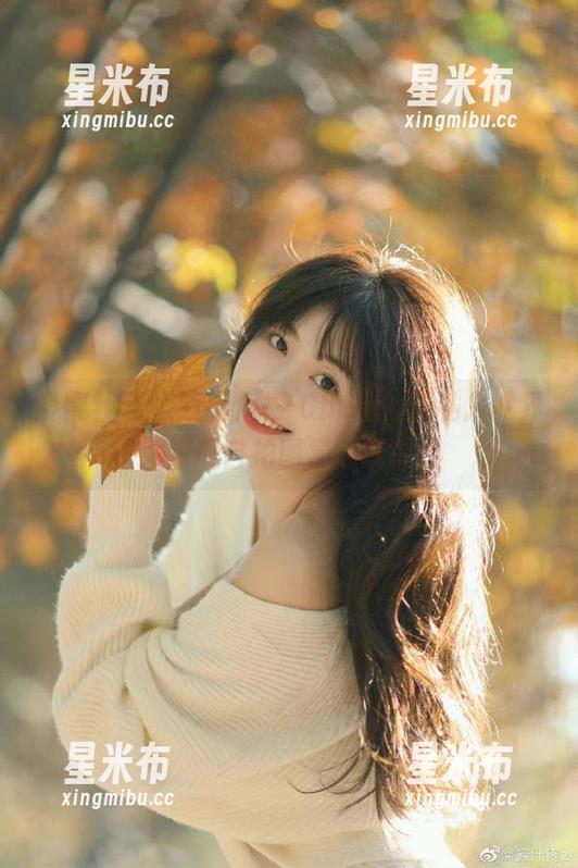 爱蜜社 - 探索绯月樱-Cherry的私人世界：超美自拍图集分享.txt