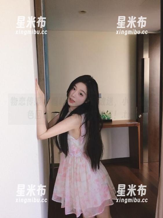 物恋传媒-小竹 物恋传媒 - 福利图集独家放送,小竹的暮色回响之美令人心醉神迷!.txt