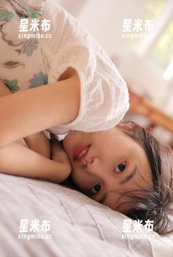 微密圈 - 白龙猫女最新力作：复古无弹力咖啡色丝写真集下载尽在此处.txt