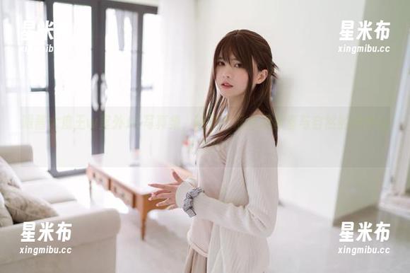 眼酱大魔王w室外JK写真集，精选作品展现青春与自然的绝妙交汇.txt