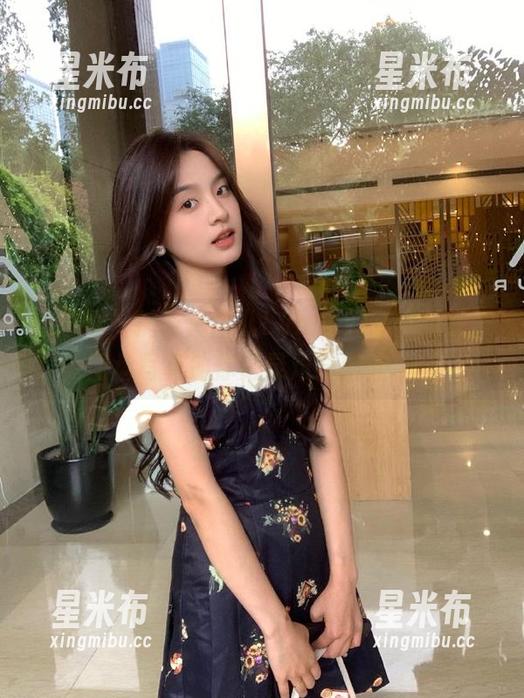 微密圈 - 捕捉禅雨儿Lynne的灰丝瞬间，网盘写真助你记录难忘时光.txt