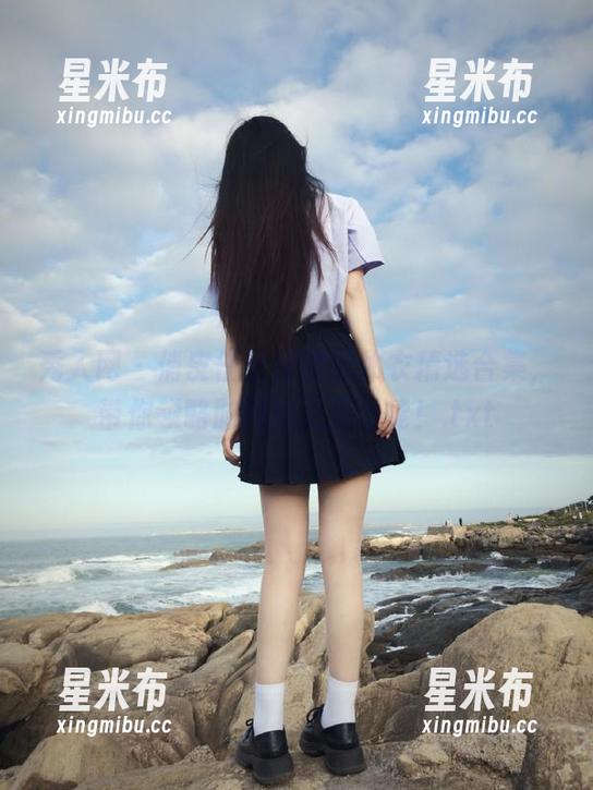秀人网-任莹樱 秀人网 - 俏皮任莹樱的连体衣精选合集,带你领略时尚的无限可能!.txt