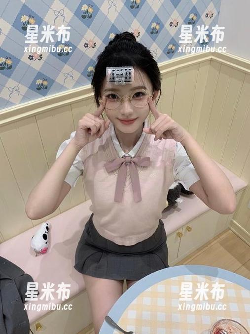 秀人网-伊诺 秀人网 - 奢华与优雅并存:伊诺御姐写真集精选,打破传统界限.txt