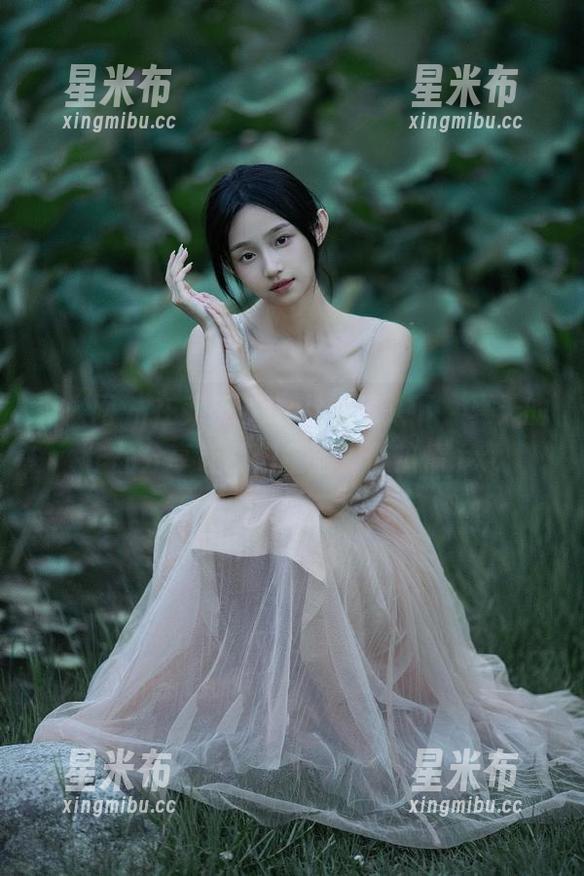 秀人网-养乐多Doll 秀人网 - 在养乐多Doll的镜头下,夏天的作品分享让我们重温那份热情.txt