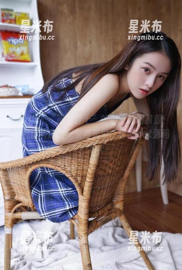 秀人网 - “凯竹廿十”的御姐原图资源：我在镜头前的无奈与美丽，你能get到吗？.txt
