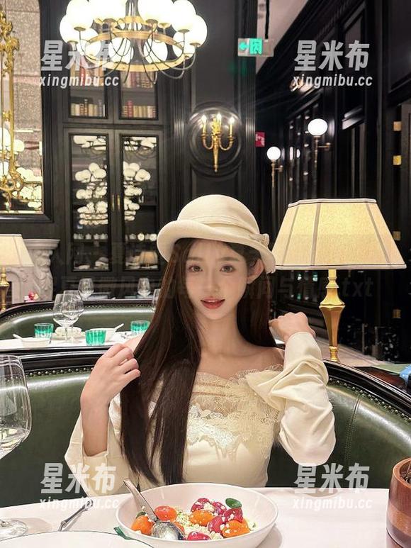 秀人网-夏诗雯Sally 秀人网 - 夏诗雯Sally夏天写真分享,捕捉夏日微风中的每一个瞬间与情感.txt