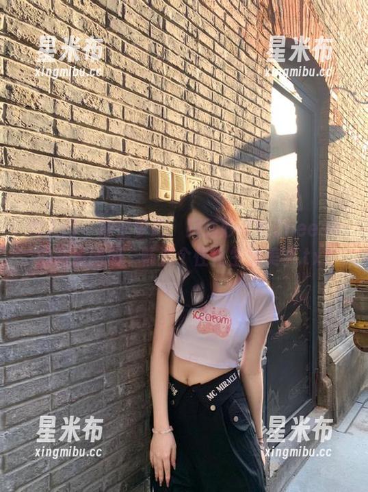 秀人网 - 浴室梦幻：跟随妙可可Cheese的高清图册，畅游个性化生活美学.txt