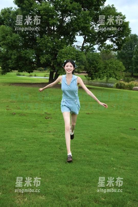 秀人网 - 安然maleah黑白作品图包下载，记录生活中的每一抹动人瞬间。.txt