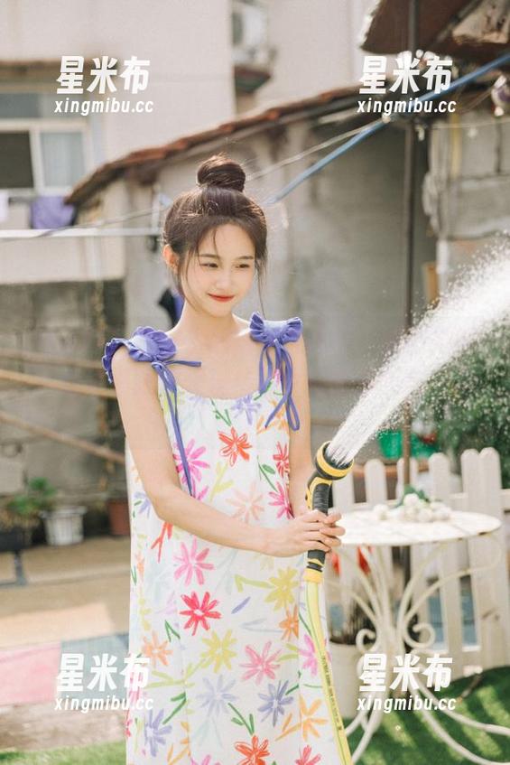 秀人网-安琪 秀人网 - 在安琪的棉袜写真中,观看她如何通过细腻的表现传达女性的柔美与力量!.txt