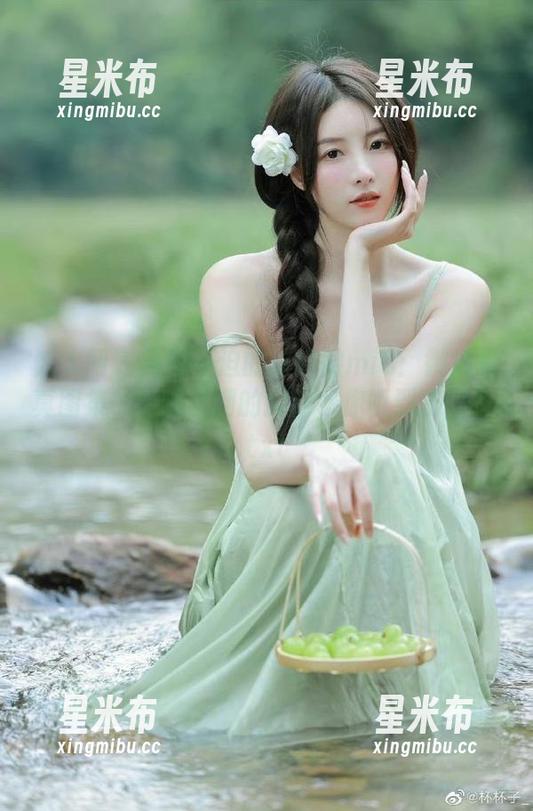 秀人网 - 从容不迫的徐微微mia：御姐写真图集，奏响自嘲的旋律，你听到了吗？.txt