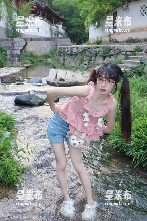 秀人网-徐莉芝Booty 秀人网 - 徐莉芝Booty夏天风情写真合集,精彩图片描绘生动的夏日故事.txt