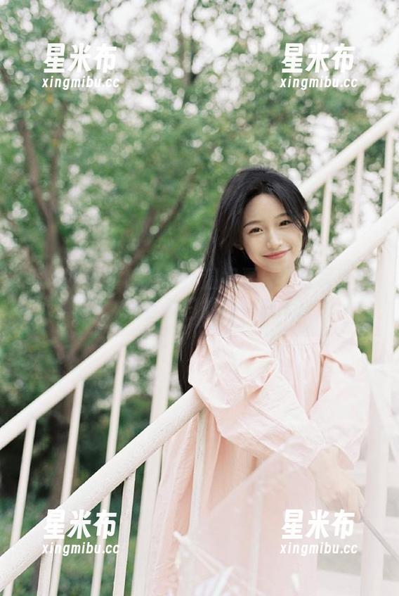 秀人网-温妮 秀人网 - 重磅发布!温妮夏日全套写真原图,捕捉夏日的每一瞬.txt