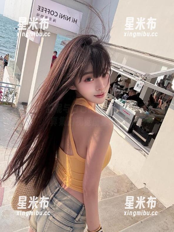 秀人网-甜妮 秀人网 - 甜妮与白色的邂逅:一场高清写真集的视觉盛宴.txt
