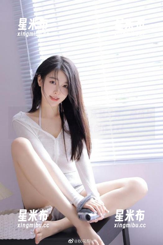 秀人网-白甜 秀人网 - 迷人“白甜”泳装写真,颜值与风格兼具的壁纸创作.txt
