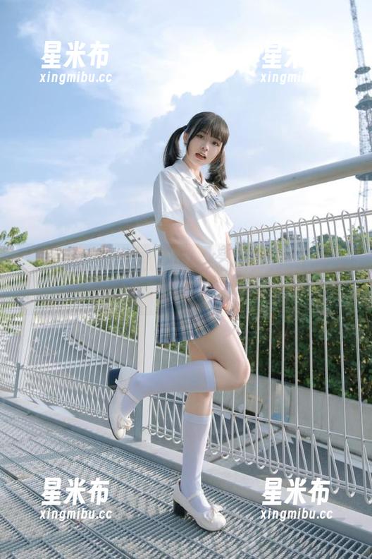 秀人网-萌奈子 秀人网 - 黑色魅力尽展:定制萌奈子图集,展现她不同风格的迷人瞬间.txt
