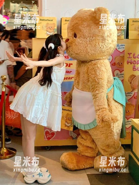 美媛馆-Barbie可儿 美媛馆 - Barbie可儿旗袍风情:令人窒息的原图合集,尽展古典魅力!.txt