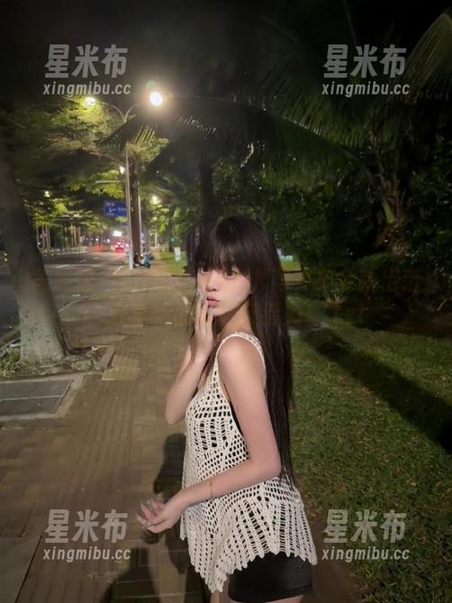 美媛馆-Love陆瓷 美媛馆 - Love陆瓷的JK写真集全新出击,分享她的美丽与活力!.txt