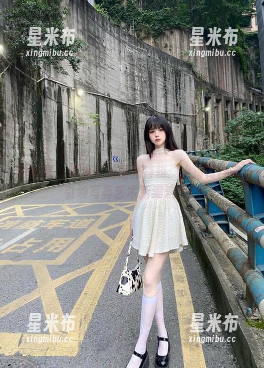 美媛馆 - 死库水无圣光特辑：小海臀rena引领写真艺术新潮流.txt