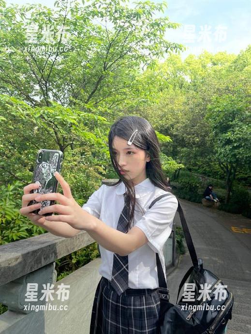 花漾show - 感受Egg_尤妮丝夏日写真全集：在灿烂阳光中解锁无尽瞬间的魔力.txt
