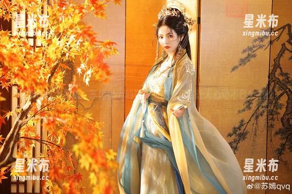 苏嫣qvq 私房写真大揭秘:苏嫣qvq的可爱女仆装作品让人心动不已!.txt