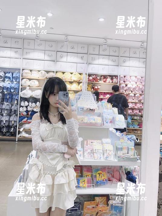萌芽儿o0的夏末色彩：尽享夏天的尾巴写真合集，唤醒心中的每一份热情.txt
