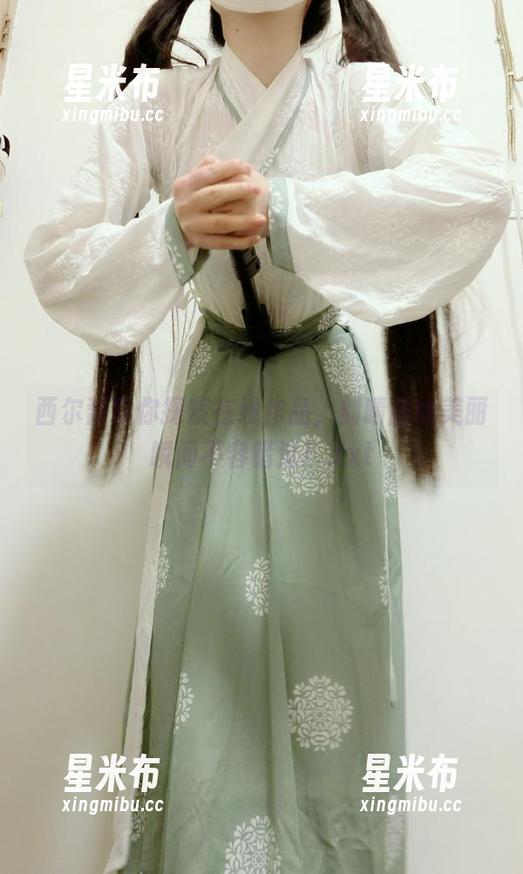 西尔酱带你探索在线作品，刻晴腿的美丽瞬间不容错过！.txt