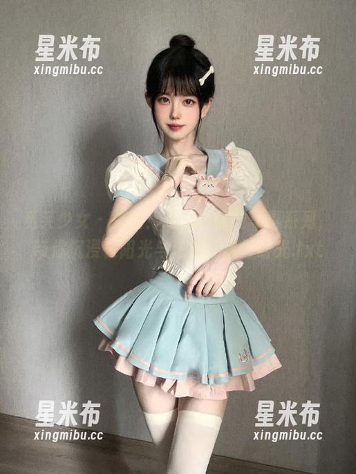 觅芙少女 - 更新！琪儿的校园写真系列，带你沉浸在阳光与青春的美好时光.txt