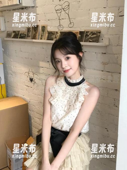 语画界-郑颖姗 语画界 - 郑颖姗的可爱棉袜,原图与套图全方位呈现.txt
