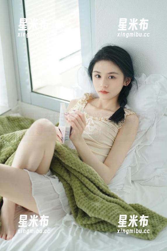 微密圈 - 在轩子巨二兔的死库水写真中，观看每一张图片传递的情感故事.txt