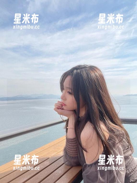 青水百合子连体衣写真，完美壁纸合集尽在其中.txt