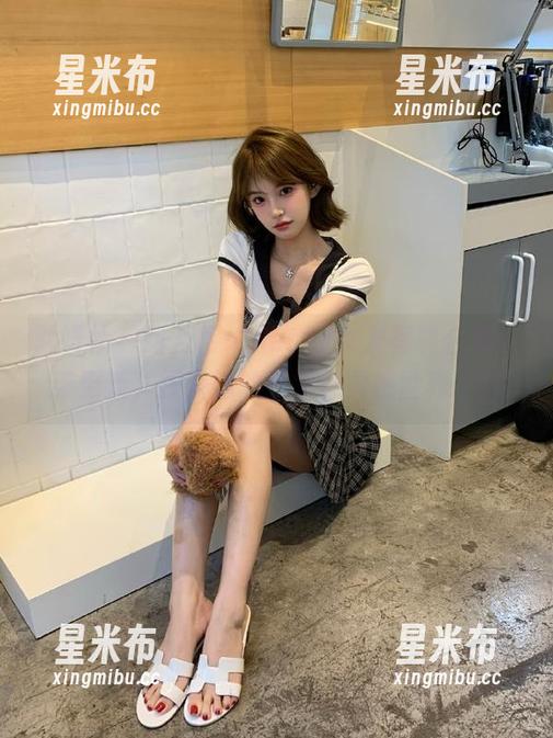 魅妍社 - 绯月樱-Cherry女友写真合集全新更新，探索她的艺术与灵感世界.txt